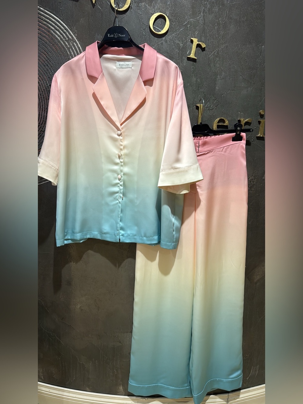 By Malina Gradient Relaxed Wide-Leg Pants - Pastel Ombre NWT Resortwear - Picture 3 of 3